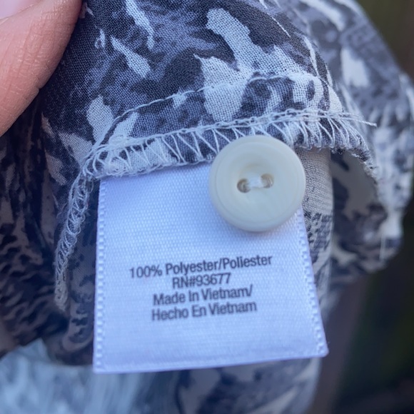 ANA sheer blouse sz. Petite XL - Picture 3 of 4